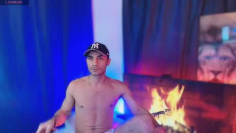 Snapshot of pridelgtbi chatting on October 2025 07:14:02 PM pridelgtbi online show from October 2025 07:14:02 PM