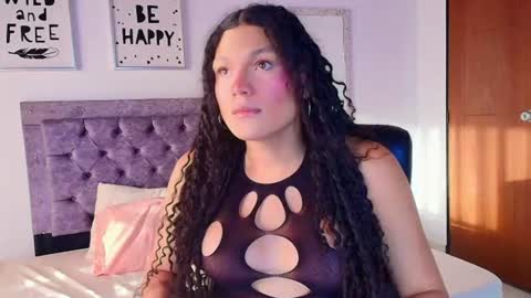 Snapshot of prim_rosse chatting on July 2026 11:49:02 AM Prim Rosse online show from July 2026 11:49:02 AM