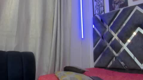 prince_arthur77 online show from January 2025 03:49:02 PM