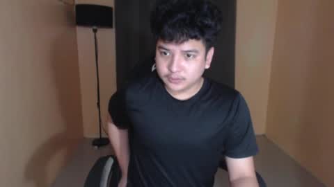 Snapshot of prince_killian chatting on May 2026 10:42:02 AM Killian online show from May 2026 10:42:02 AM