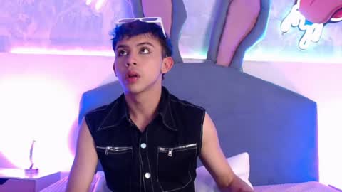 Prince  online show from November 2025 09:57:02 PM