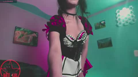 Beth   online show from October 2025 04:44:01 AM