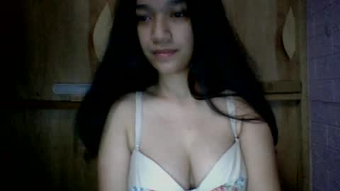 Snapshot of princess052400 chatting on July 2026 05:44:01 AM princess052400 online show from July 2026 05:44:01 AM