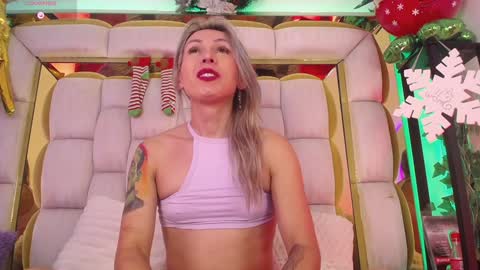 Snapshot of princess_helena_ chatting on December 2024 06:11:01 AM princess helena online show from December 2024 06:11:01 AM