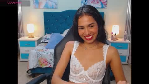 princess_skinny18 online show from April 2026 09:34:02 PM