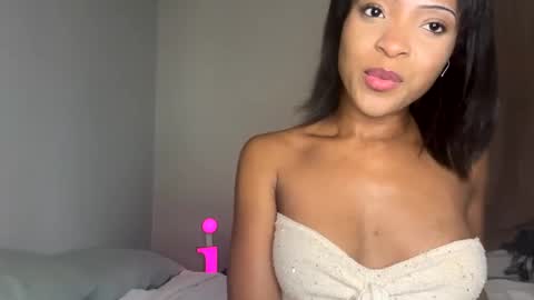 Snapshot of princessaleah chatting on December 2024 05:35:02 PM Princess Aleah online show from December 2024 05:35:02 PM