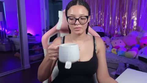 Amber online show from May 2026 04:18:01 AM