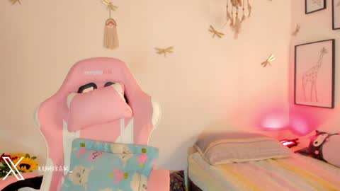 Snapshot of princessluna_14 chatting on May 2026 09:13:01 PM princessluna_14 online show from May 2026 09:13:01 PM