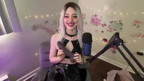 Starr online show from July 2026 07:41:01 PM