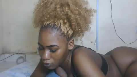 FENNY online show from November 2025 12:32:01 AM