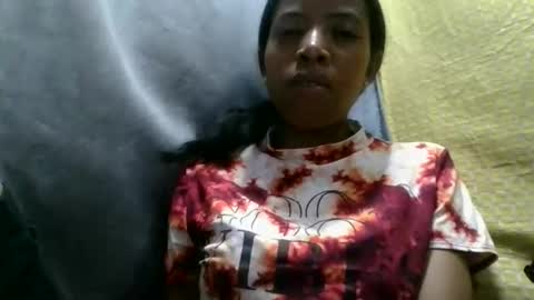 prisca880319 online show from April 2026 07:27:01 PM