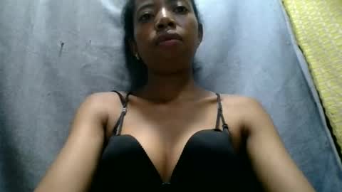 prisca880319 online show from May 2026 03:01:01 AM