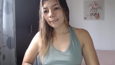 Snapshot of priscila_black chatting on March 2025 09:59:01 PM Marcela online show from March 2025 09:59:01 PM