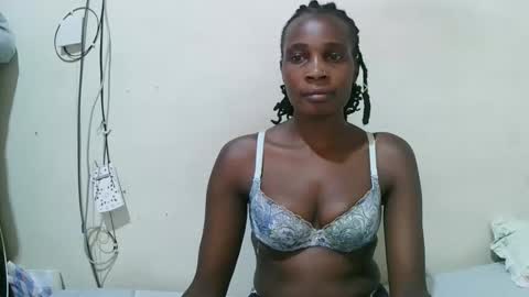 pritty_amber online show from May 2026 02:22:01 PM