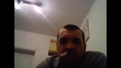 Snapshot of pro100bi chatting on December 2024 03:43:01 AM pro100bi online show from December 2024 03:43:01 AM