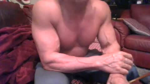MUSCLEGOD online show from April 2026 08:28:01 PM
