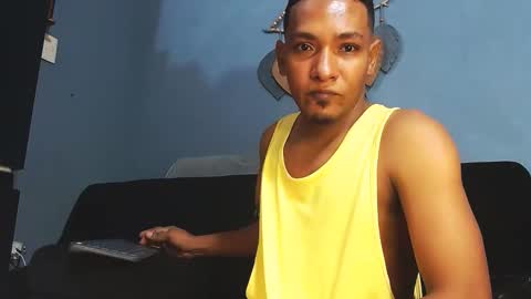 Grande y Gruesa online show from February 2026 04:06:01 AM