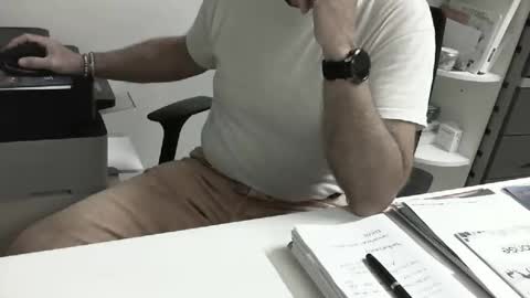 mature hairy guy online show from May 2026 03:42:01 PM