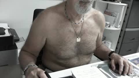 mature hairy guy online show from June 2026 02:01:01 PM