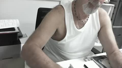 mature hairy guy online show from July 2026 04:35:02 PM