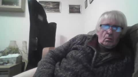 Snapshot of proudwelshman chatting on January 2025 11:05:01 PM proudwelshman online show from January 2025 11:05:01 PM