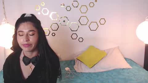 Adris  Juan online show from December 2025 04:07:01 AM