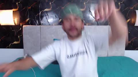 Adris  Juan online show from February 2026 02:08:02 AM