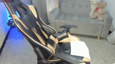 Snapshot of prvncessa_10 chatting on January 2025 06:56:01 AM INDEPENDENT MODEL online show from January 2025 06:56:01 AM