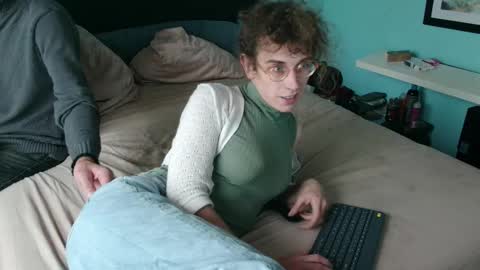 Snapshot of prxscillia_tx chatting on November 2025 01:55:01 PM prxscillia_tx online show from November 2025 01:55:01 PM