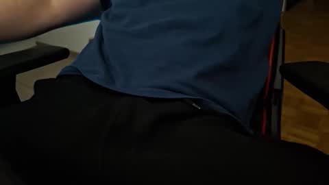 Snapshot of pryli27 chatting on March 2026 12:47:02 AM pryli27 online show from March 2026 12:47:02 AM