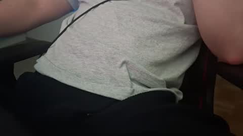 Snapshot of pryli27 chatting on March 2026 11:26:02 PM pryli27 online show from March 2026 11:26:02 PM