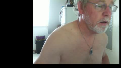 Snapshot of ptitrouquin chatting on September 2025 07:10:02 AM ptitrouquin online show from September 2025 07:10:02 AM