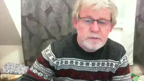 Snapshot of ptitrouquin chatting on February 2026 01:54:01 PM ptitrouquin online show from February 2026 01:54:01 PM