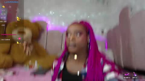 Snapshot of puca_eboony chatting on January 2025 04:48:02 PM pucca online show from January 2025 04:48:02 PM