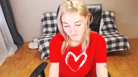 Polly online show from January 2025 08:50:01 AM