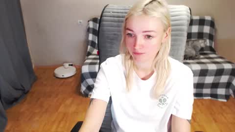 Snapshot of puma_ma chatting on January 2026 03:34:01 AM Polly online show from January 2026 03:34:01 AM