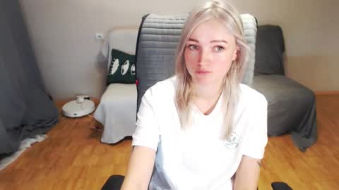 Snapshot of puma_ma chatting on February 2026 03:38:02 AM Polly online show from February 2026 03:38:02 AM