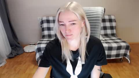 Snapshot of puma_ma chatting on February 2026 04:27:01 AM Polly online show from February 2026 04:27:01 AM