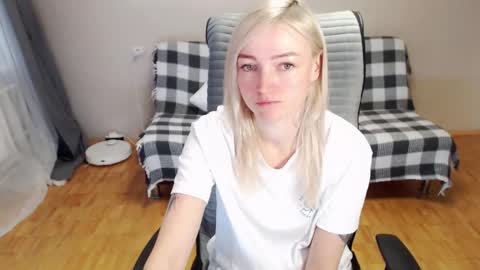 Snapshot of puma_ma chatting on February 2026 03:29:02 AM Polly online show from February 2026 03:29:02 AM