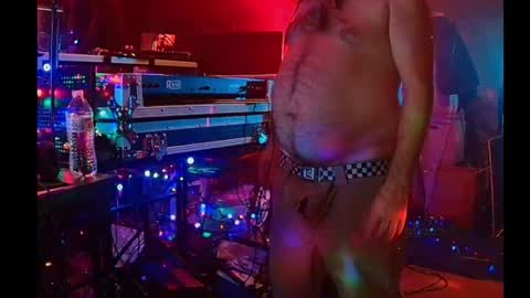 punkrunr083 online show from May 2026 10:32:02 AM