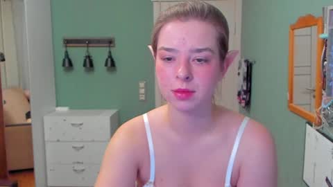 Polly online show from December 2024 03:47:02 PM