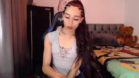 Cris online show from October 2025 06:39:01 PM