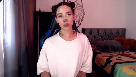 Cris online show from October 2025 07:03:01 PM