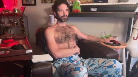 Snapshot of pupscritch chatting on December 2025 02:45:02 PM Pup Scritch online show from December 2025 02:45:02 PM