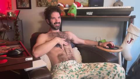 Snapshot of pupscritch chatting on December 2025 02:46:01 PM Pup Scritch online show from December 2025 02:46:01 PM