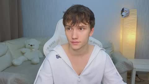 Jesse online show from November 2025 02:00:01 AM