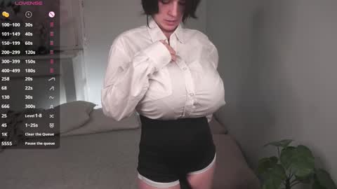 Snapshot of pure_project chatting on February 2026 06:06:02 PM Ariana online show from February 2026 06:06:02 PM