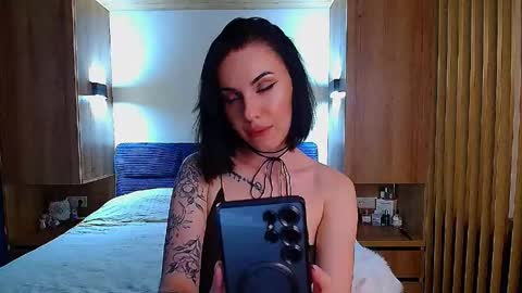 Julia online show from June 2026 03:06:01 PM