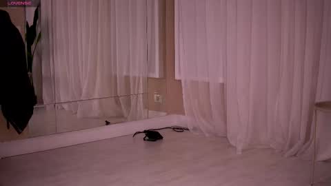 Emily online show from February 2026 04:11:01 AM