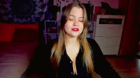 Snapshot of purehanna chatting on December 2025 02:15:01 PM Miss Hanna online show from December 2025 02:15:01 PM